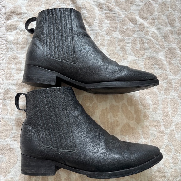 Poppy Barley Ankle Boot - Picture 2 of 3